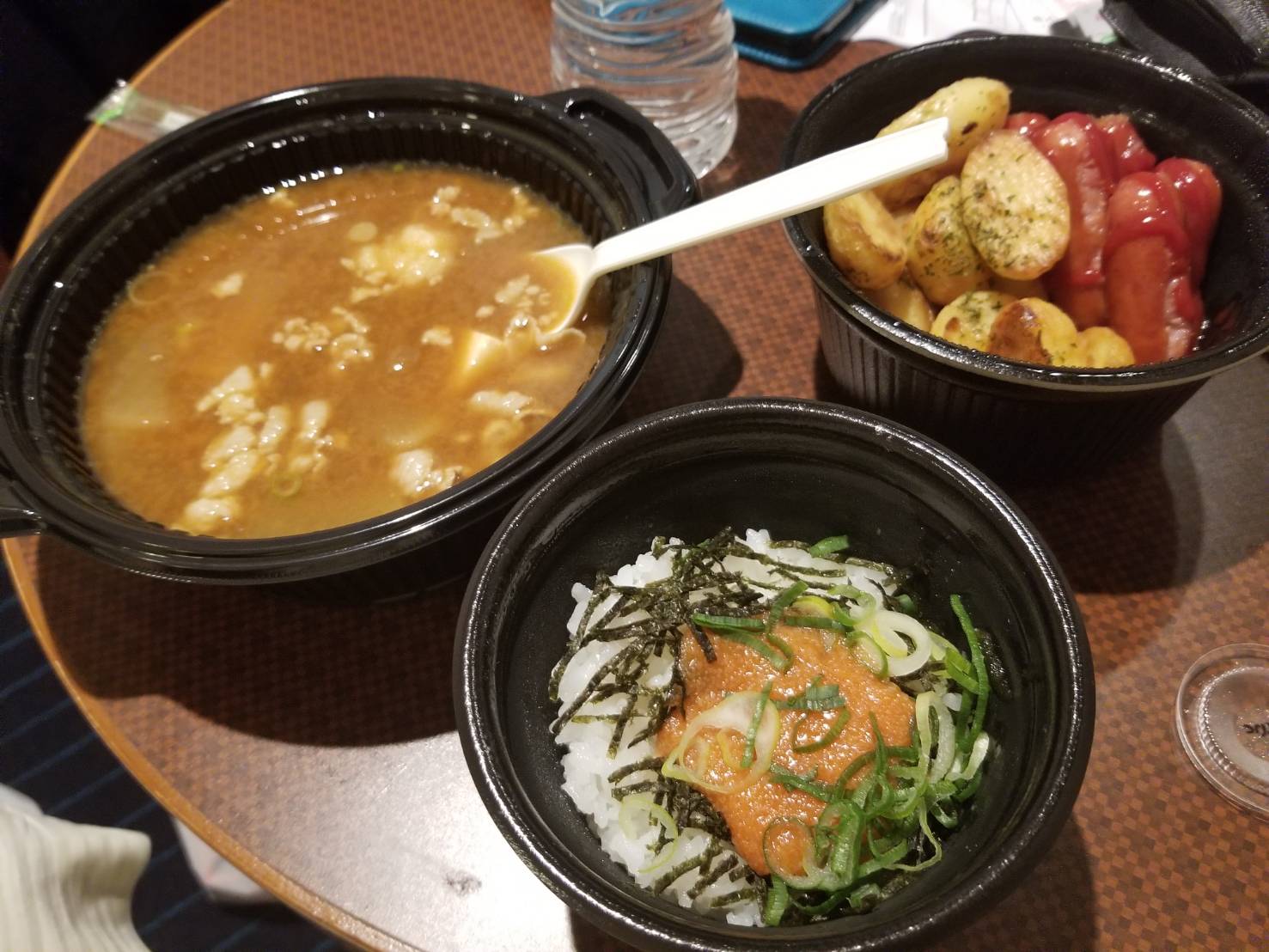 豚汁と米 名古屋中央店 Pork soup and rise