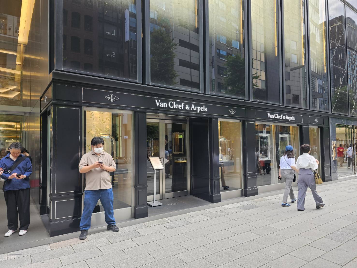 ヴァンクリーフアーペル　GINZA SIX