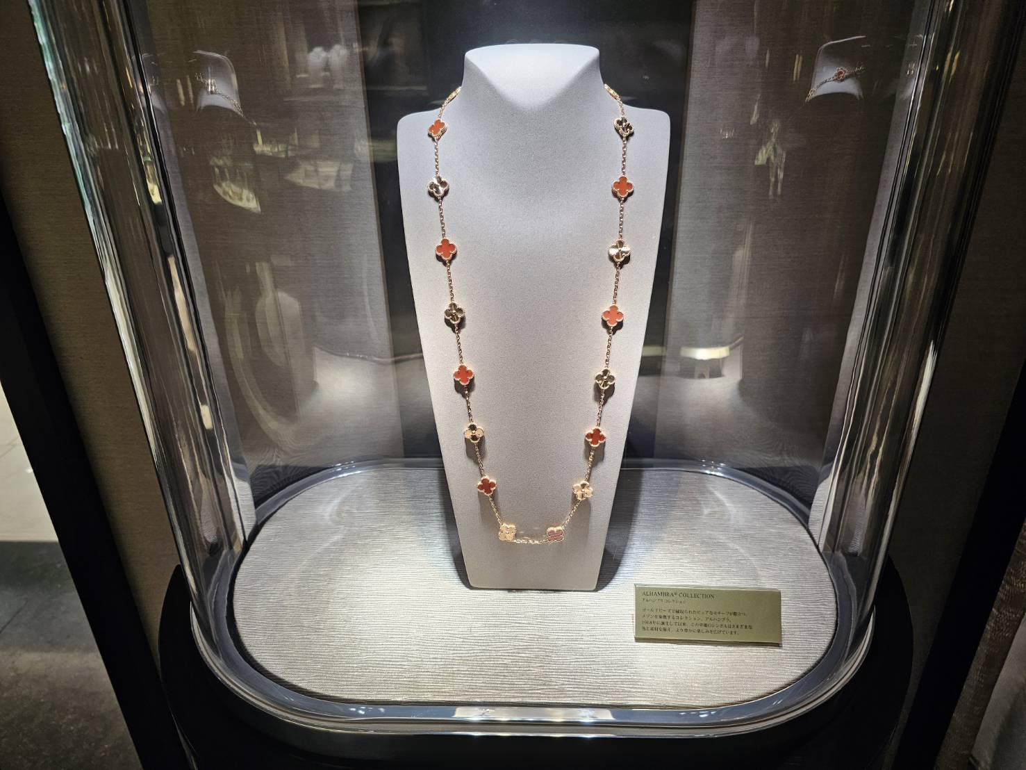 ヴァンクリーフアーペル　GINZA SIX