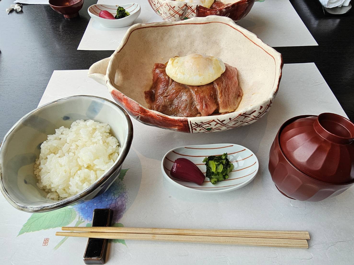なだ万 和牛すき焼き膳ランチ