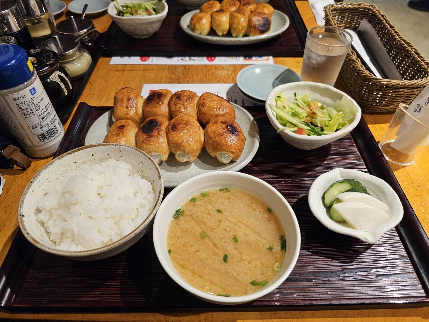 餃子の丸満 本店
