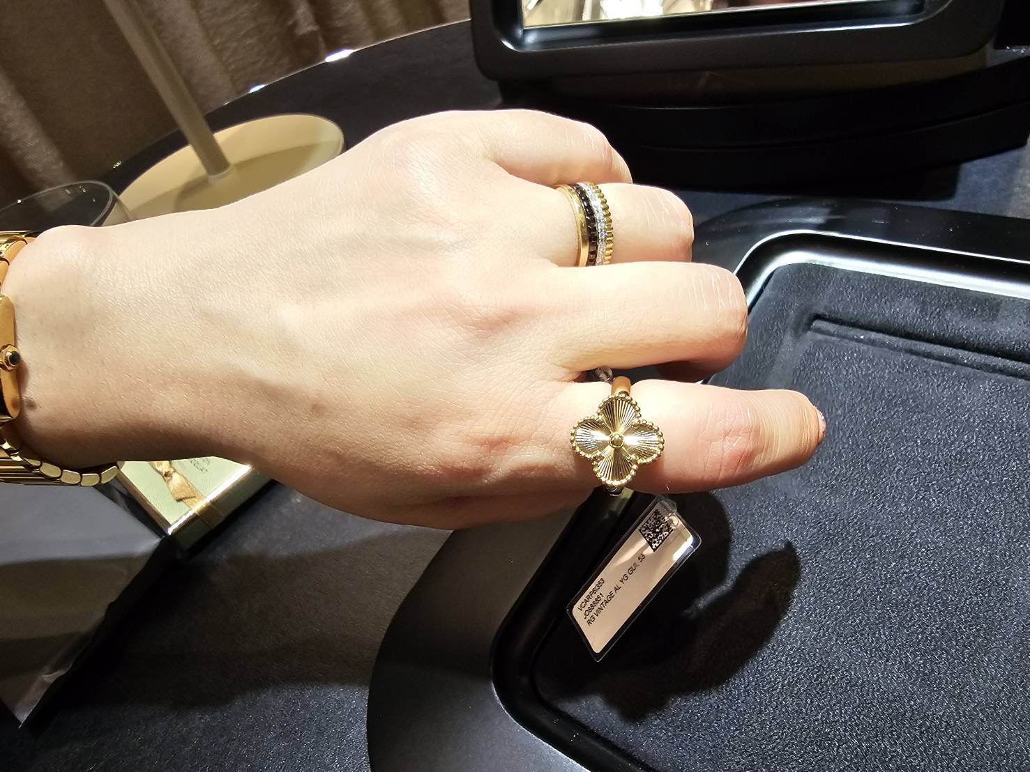 ヴァンクリーフ&アーペル　ギンザシックス