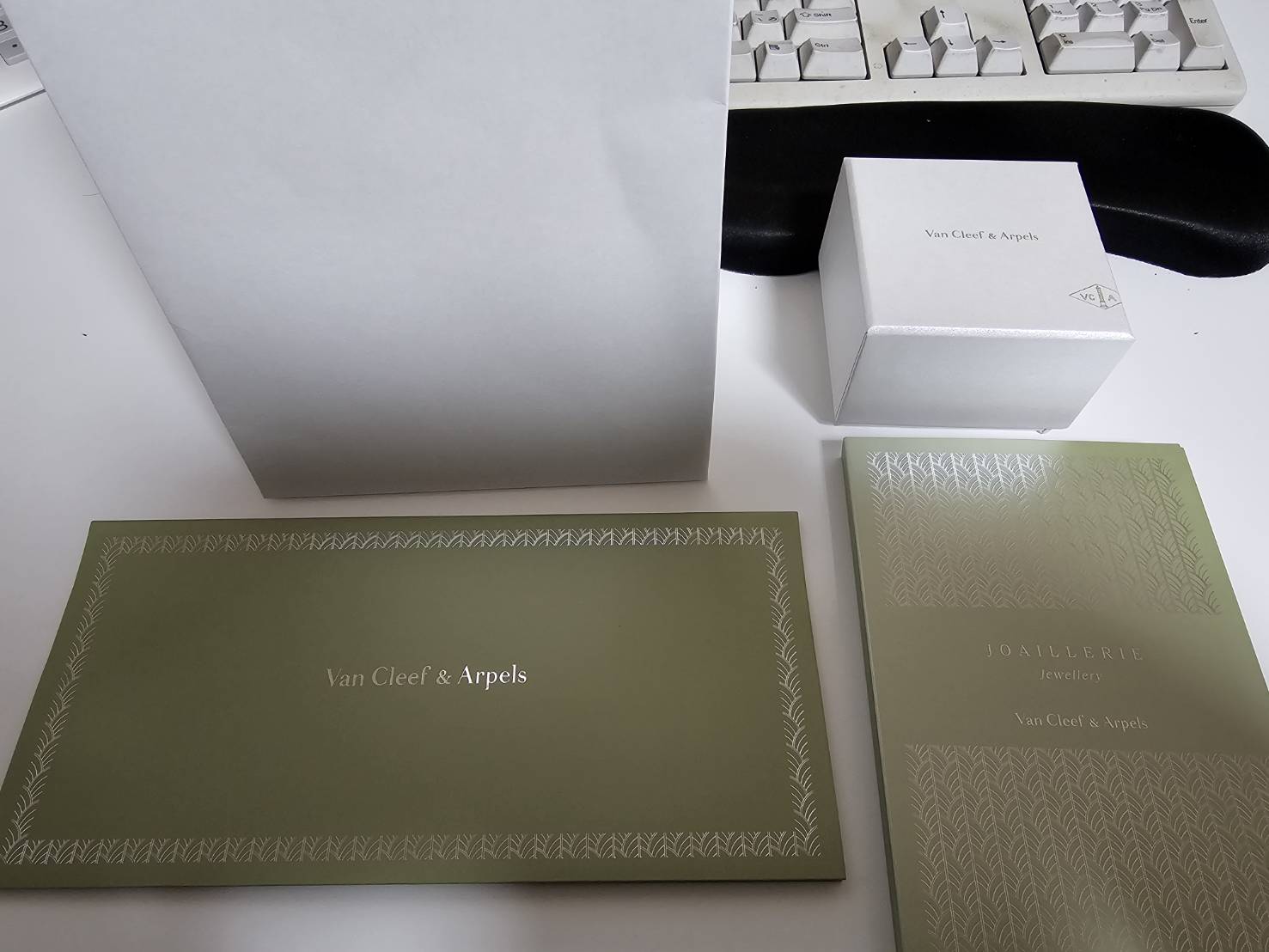 アルハンブラ リング オニキス