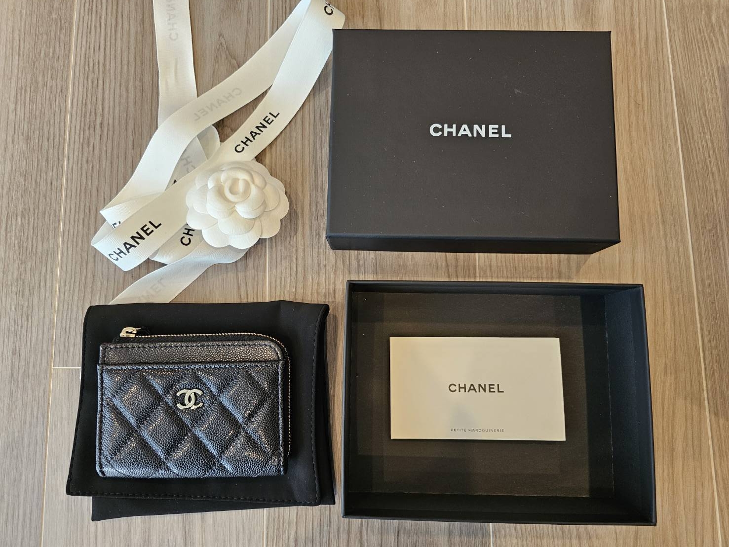 シャネル　カードホルダー