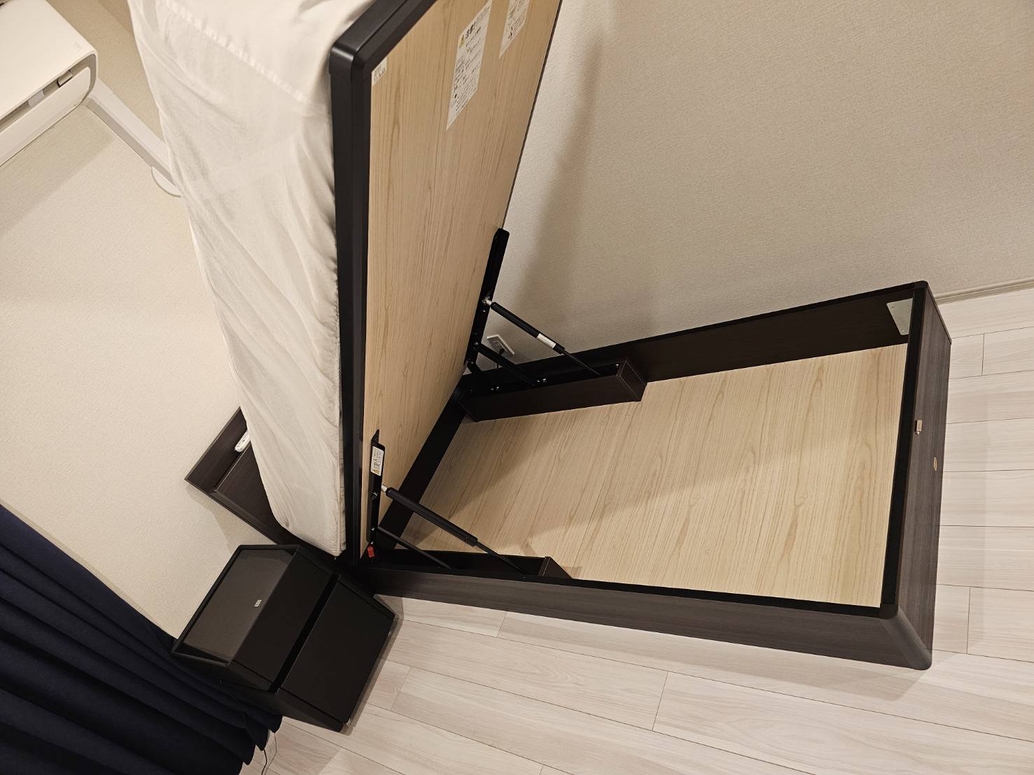シモンズベッド
