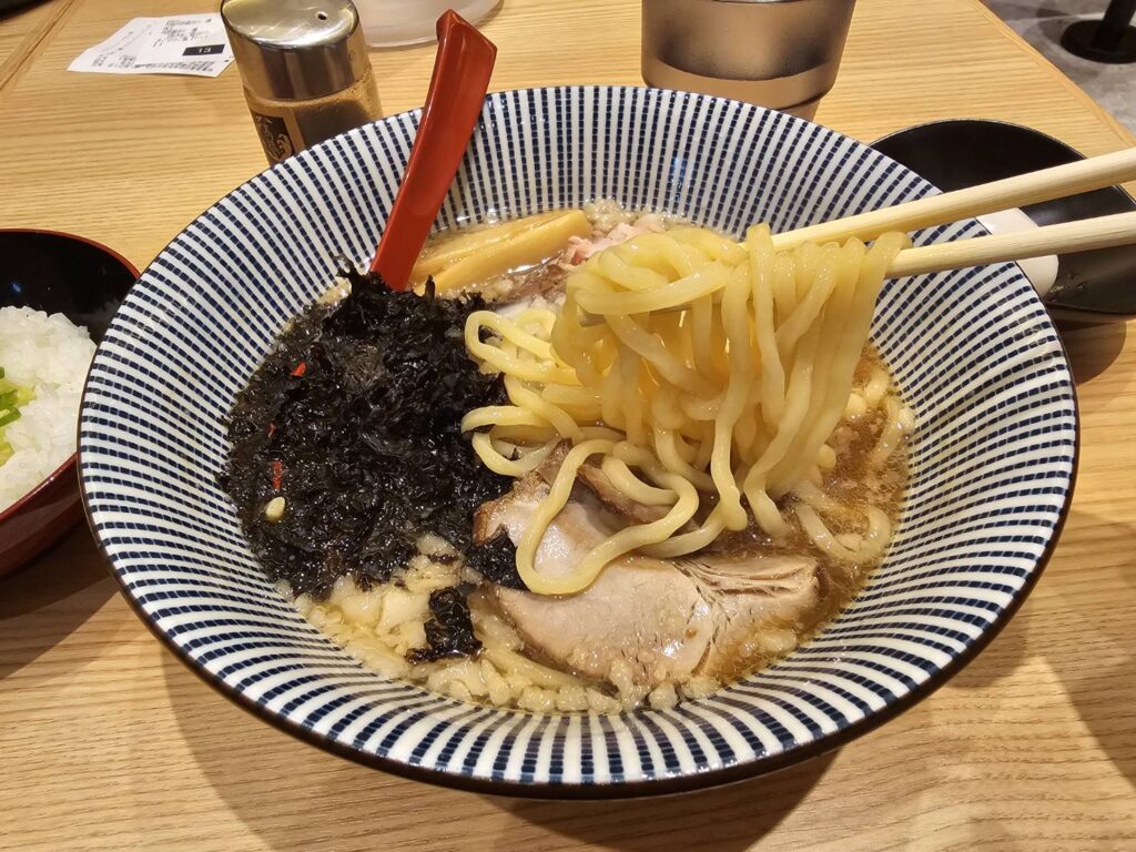 焼きあご塩らー麺たかはし mozoワンダーシティ店